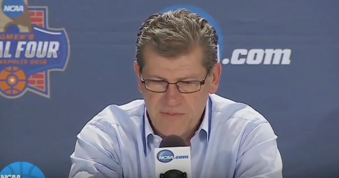 UCONN HUSKIES